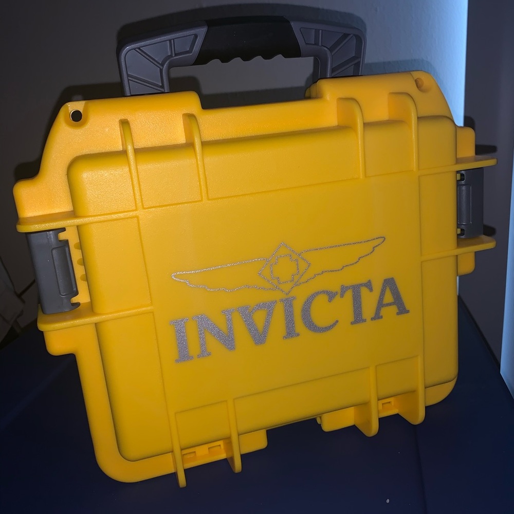 Watch - Picture 4 of 4